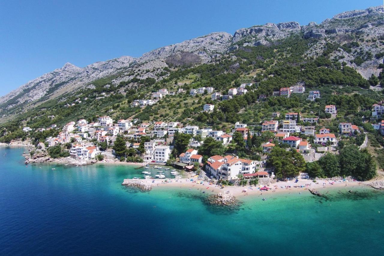 Apartments By The Sea Pisak, Omis - 1018 מראה חיצוני תמונה