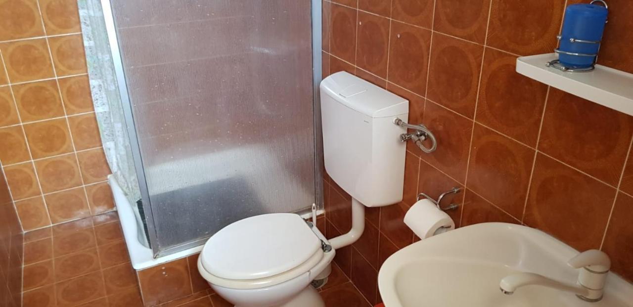 Apartments By The Sea Pisak, Omis - 1018 מראה חיצוני תמונה